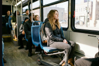 קורקינט חשמלי מתקפל: הפתרון האולטימטיבי לשילוב עם רכבת ואוטובוס